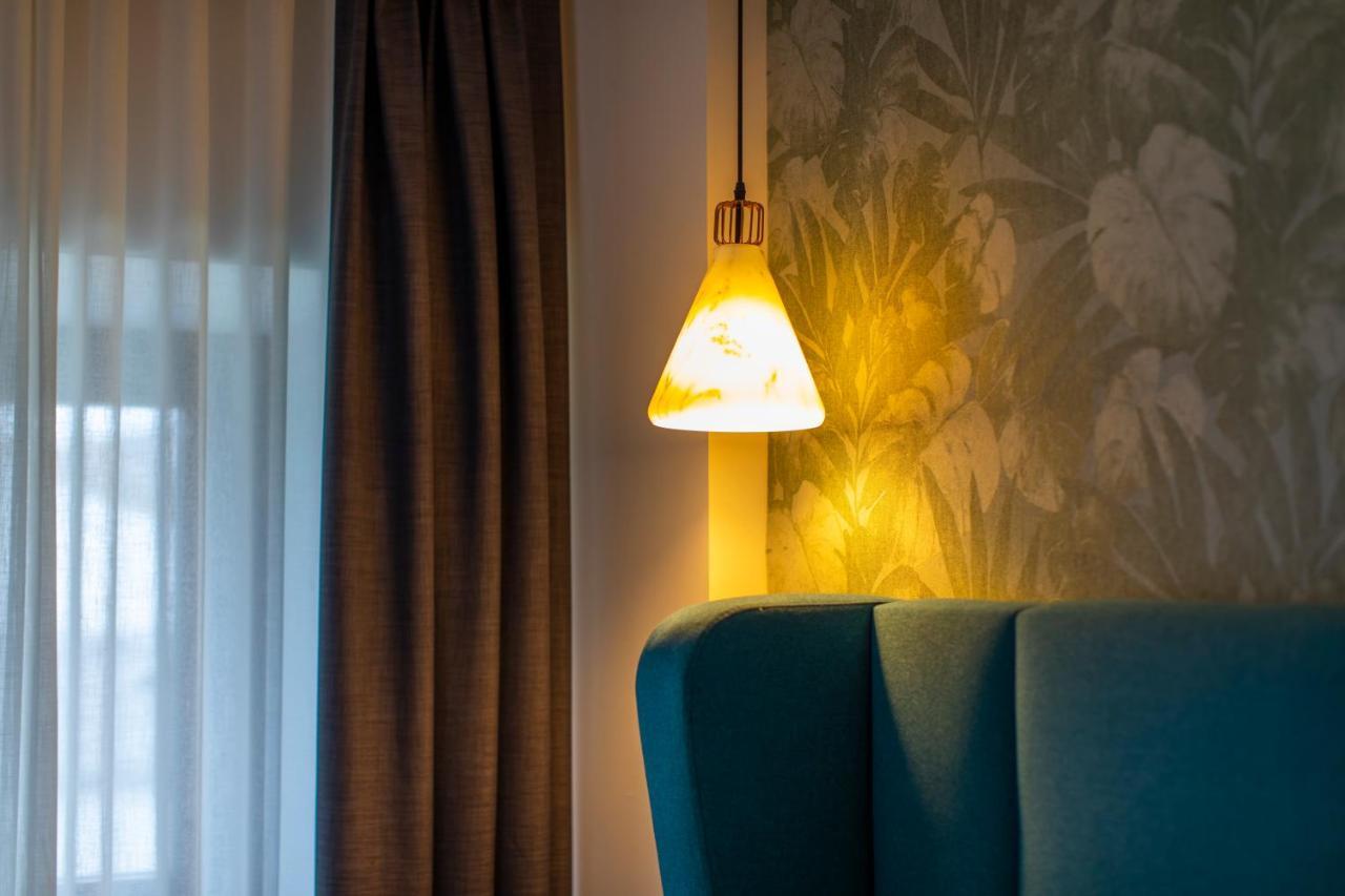 Hotel Javier Montero รีบาเดโอ ภายนอก รูปภาพ