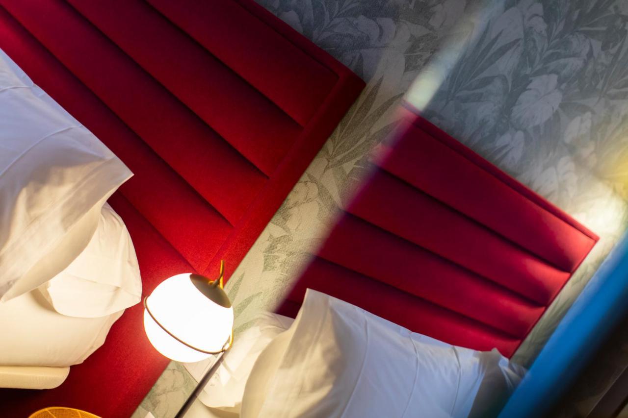 Hotel Javier Montero รีบาเดโอ ภายนอก รูปภาพ